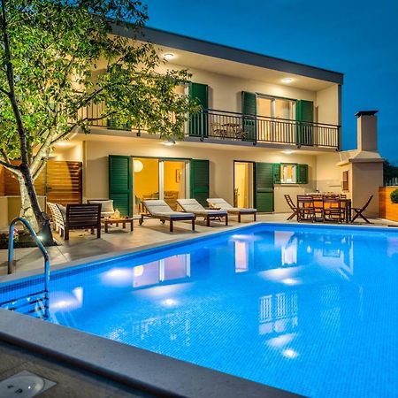 Villa Nika Bisko Bagian luar foto